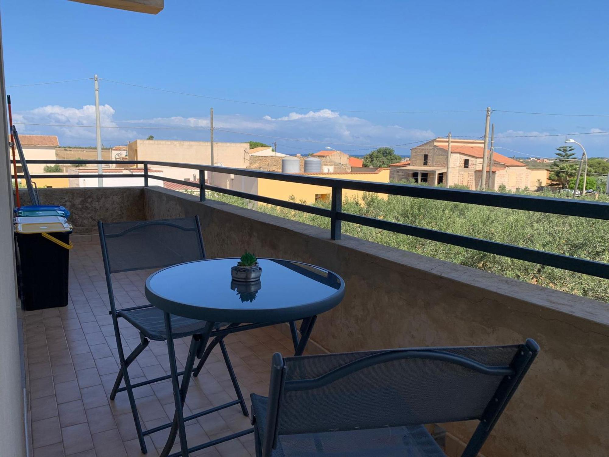 Casa Vacanza Torre Di Mezzo - Tramonto Marausa Ngoại thất bức ảnh